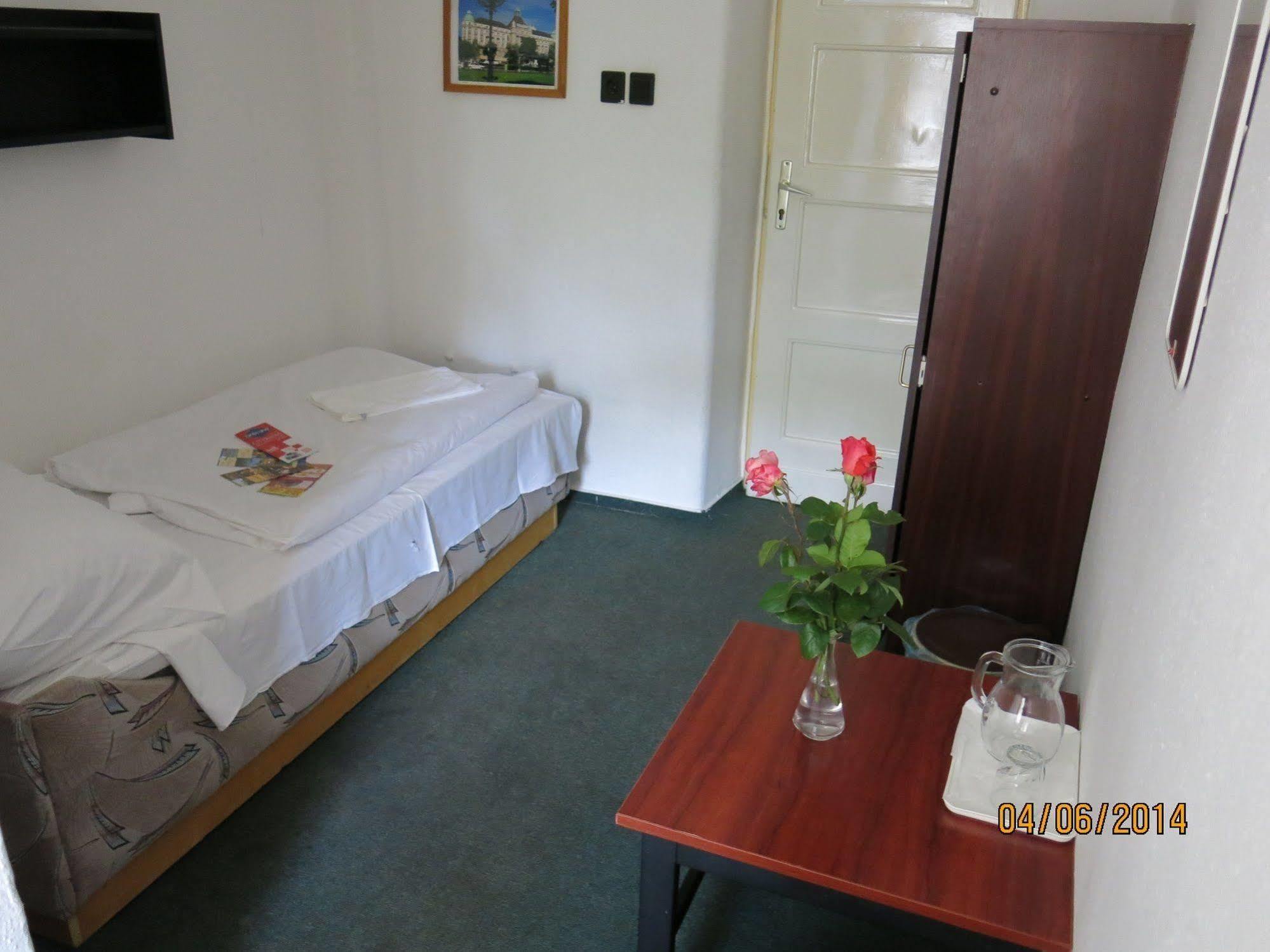 Bed and Breakfast Dominik Panzio Budapešť Exteriér fotografie